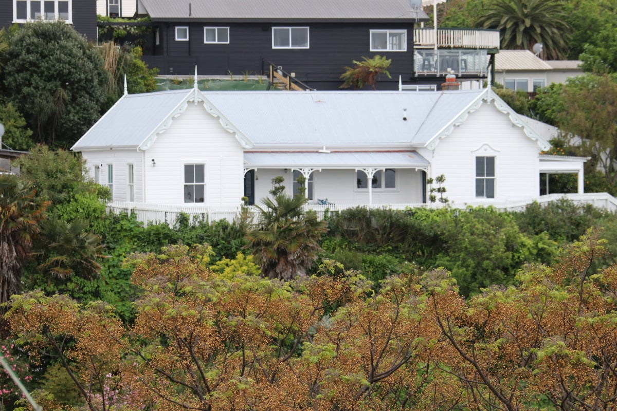5 Lucy Road, Bluff Hill, Napier - Carousel 1