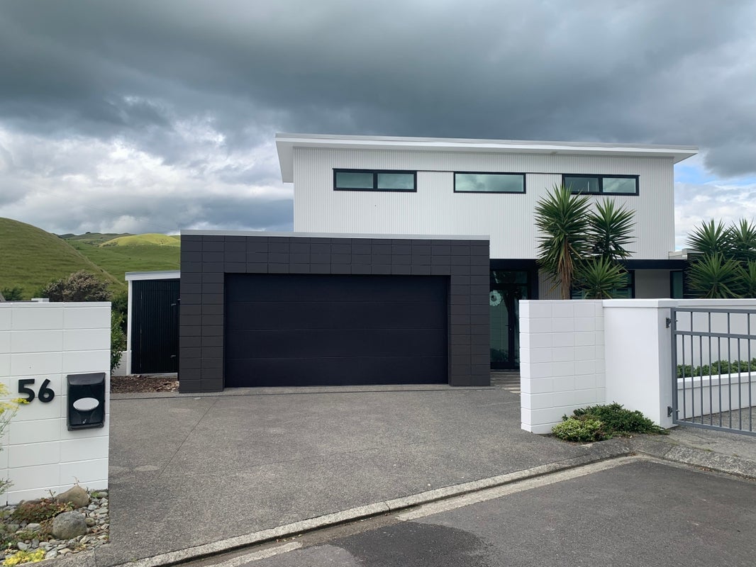 56 Saint Ives Drive, Camborne, Porirua - Carousel 1
