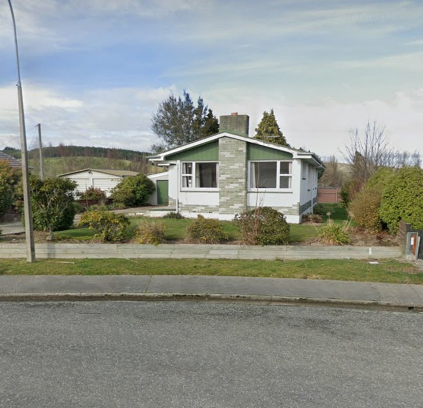 13 Dale Crescent, East Gore, Gore - Carousel 1