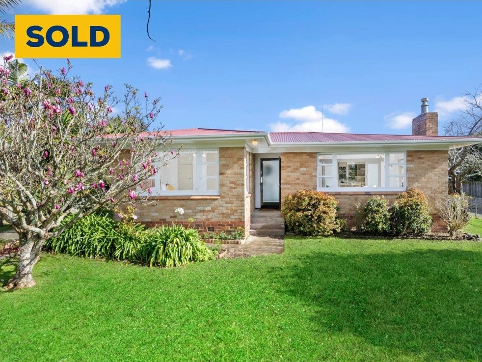 42B Scott Avenue, Mangere Bridge, Auckland - Carousel 1
