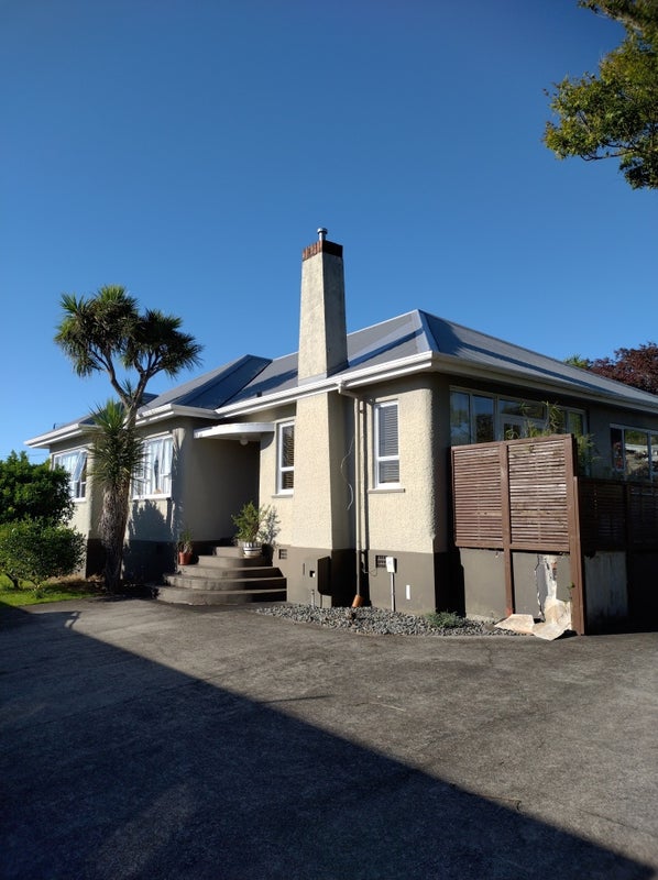 1/86 Govett Avenue, Frankleigh Park, New Plymouth - Carousel 1