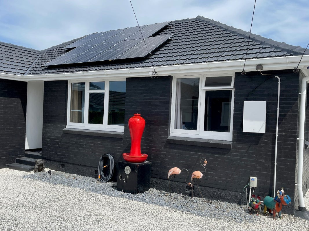 18 Lambeth Crescent, Northcote, Christchurch - Carousel 1