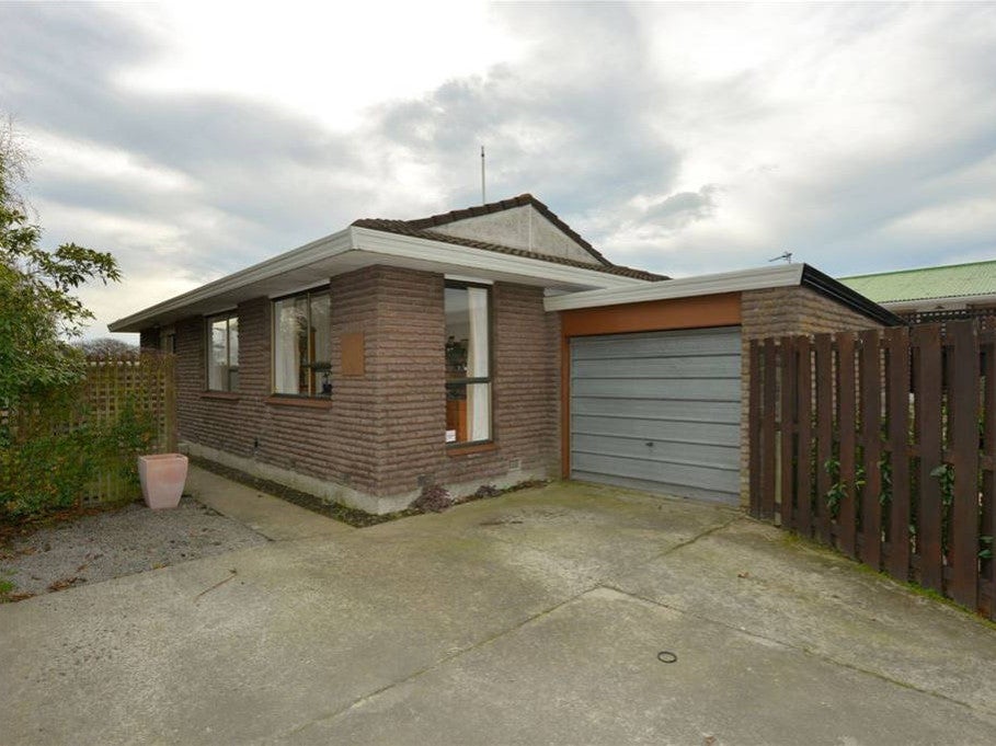 2/81 Dover Street, St Albans, Christchurch - Carousel 1