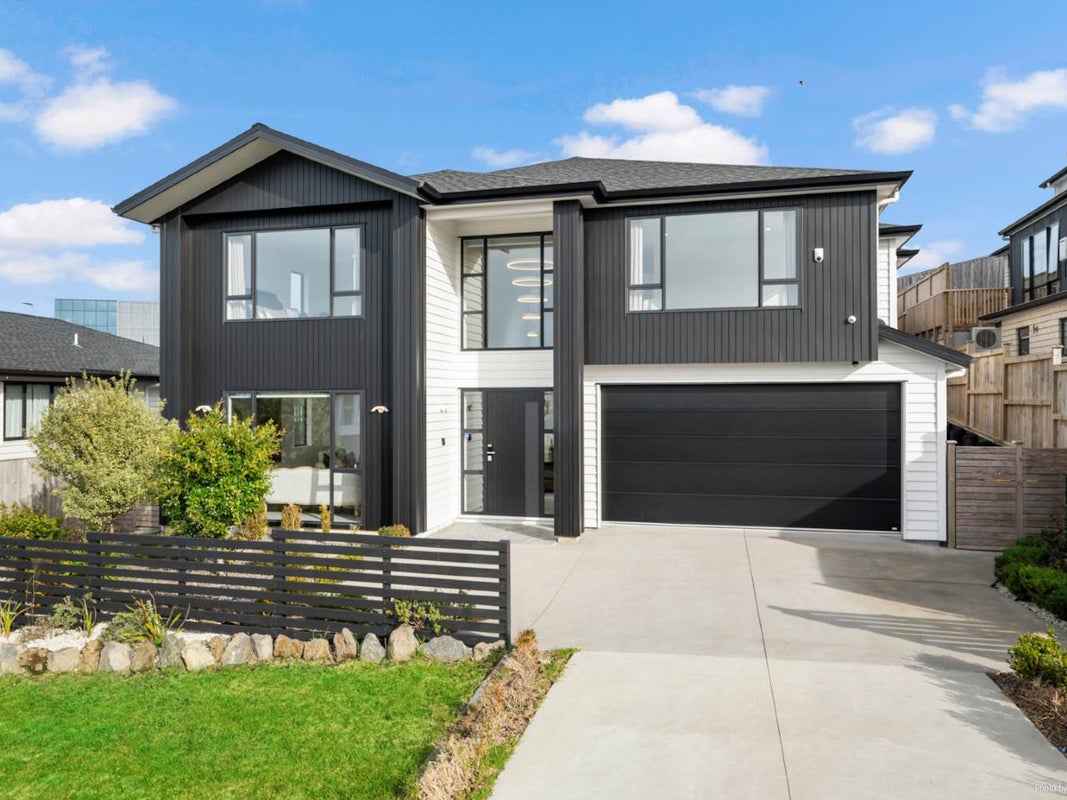 32 Colliston Rise, Pinehill, Auckland - Carousel 1