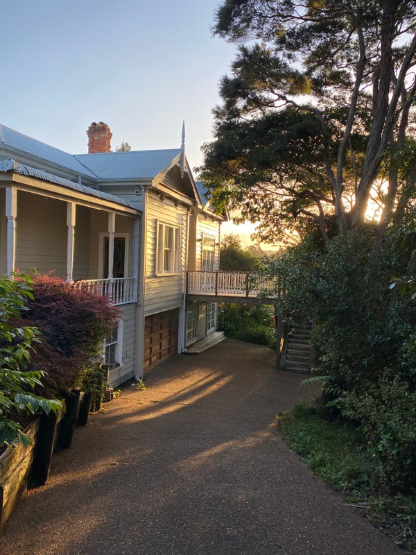 54 Tinopai Road, Titirangi, Auckland - Carousel 1