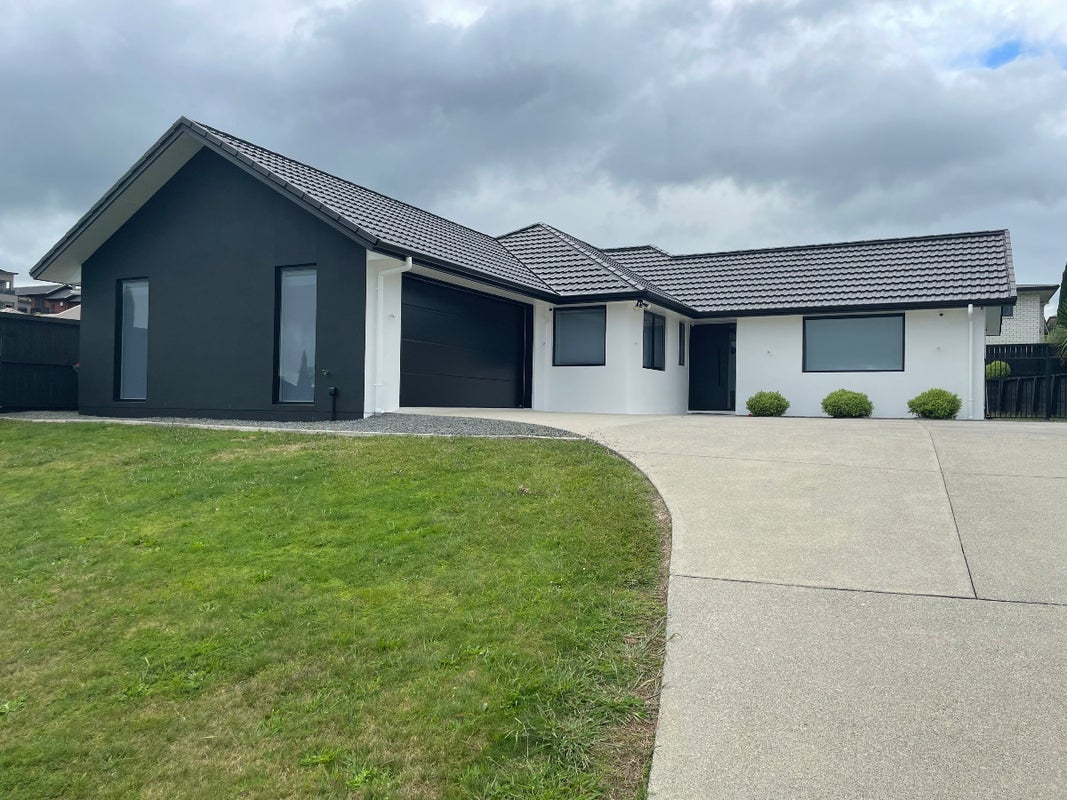 3 Iris Place, Grandview Heights, Hamilton - Carousel 1