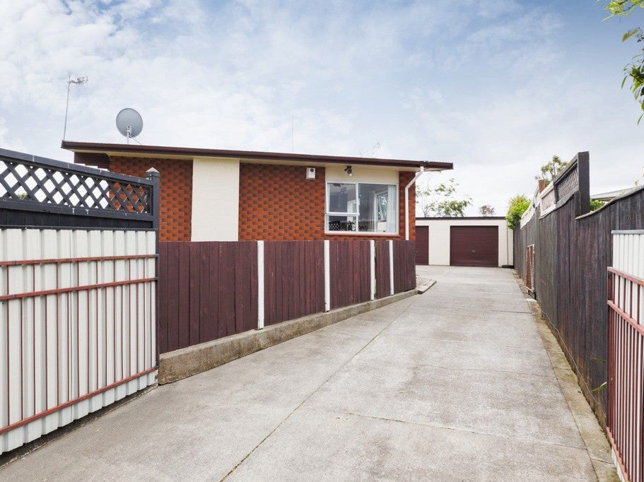 37 Paradise Place, Milson, Palmerston North - Carousel 1