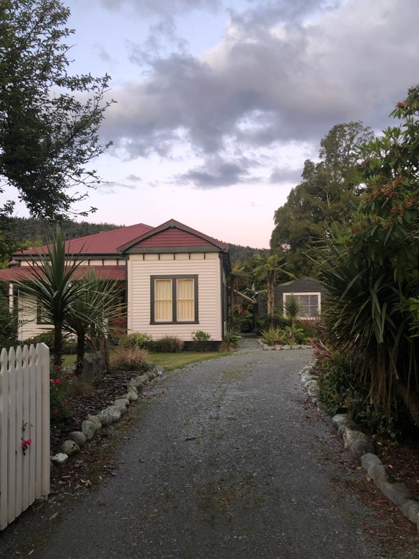 633 Upper Kokatahi Road, Hokitika - Carousel 1
