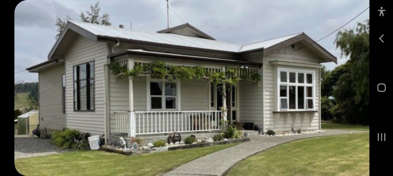 109 Main Street, Wairio, Otautau - Carousel 1