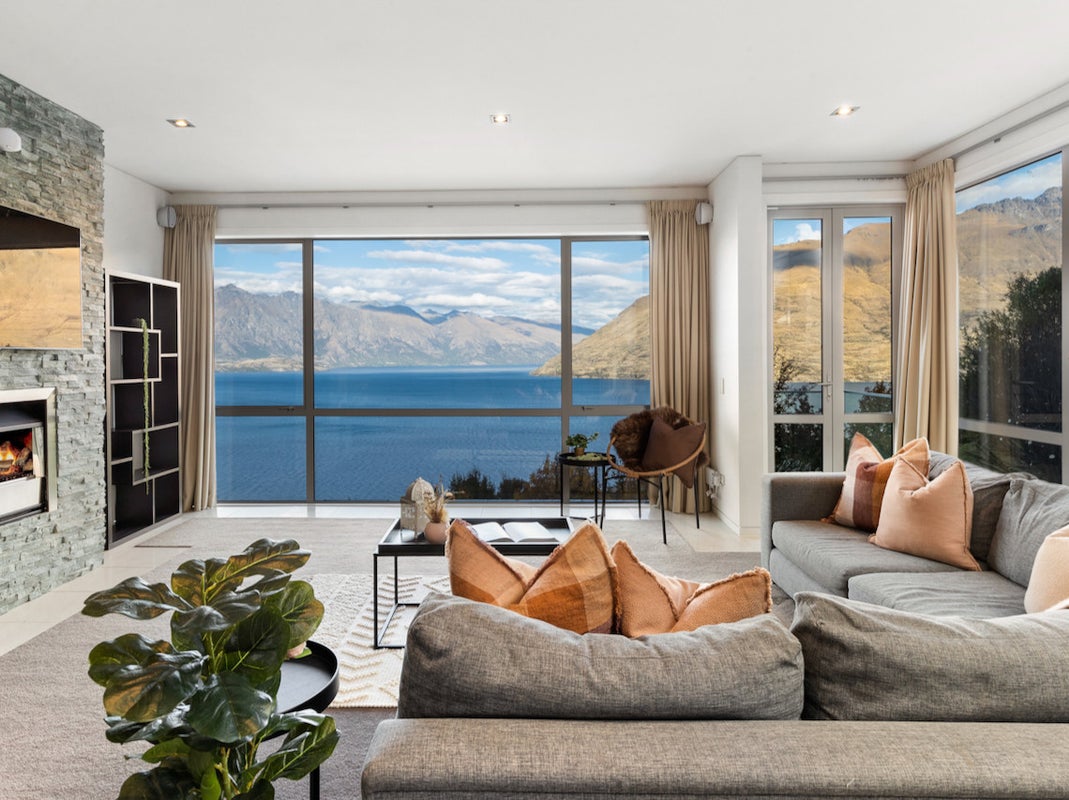 6 Chandler Lane, Fernhill, Queenstown - Carousel 1