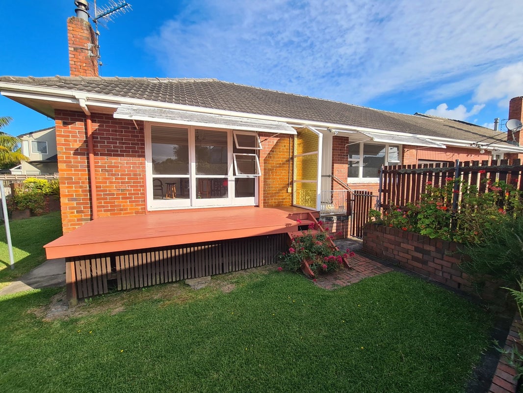 2/0 Edmund Street, St Heliers, Auckland - Carousel 1