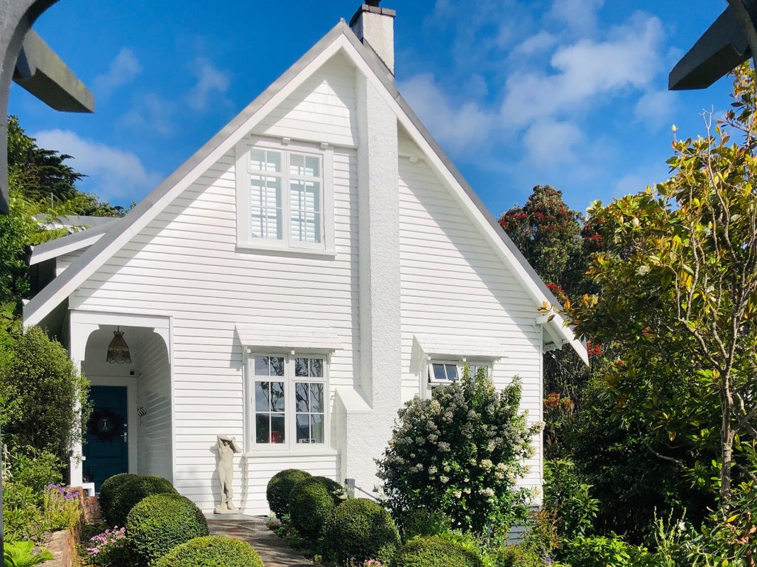 64 Sefton Street, Wadestown, Wellington - Carousel 1