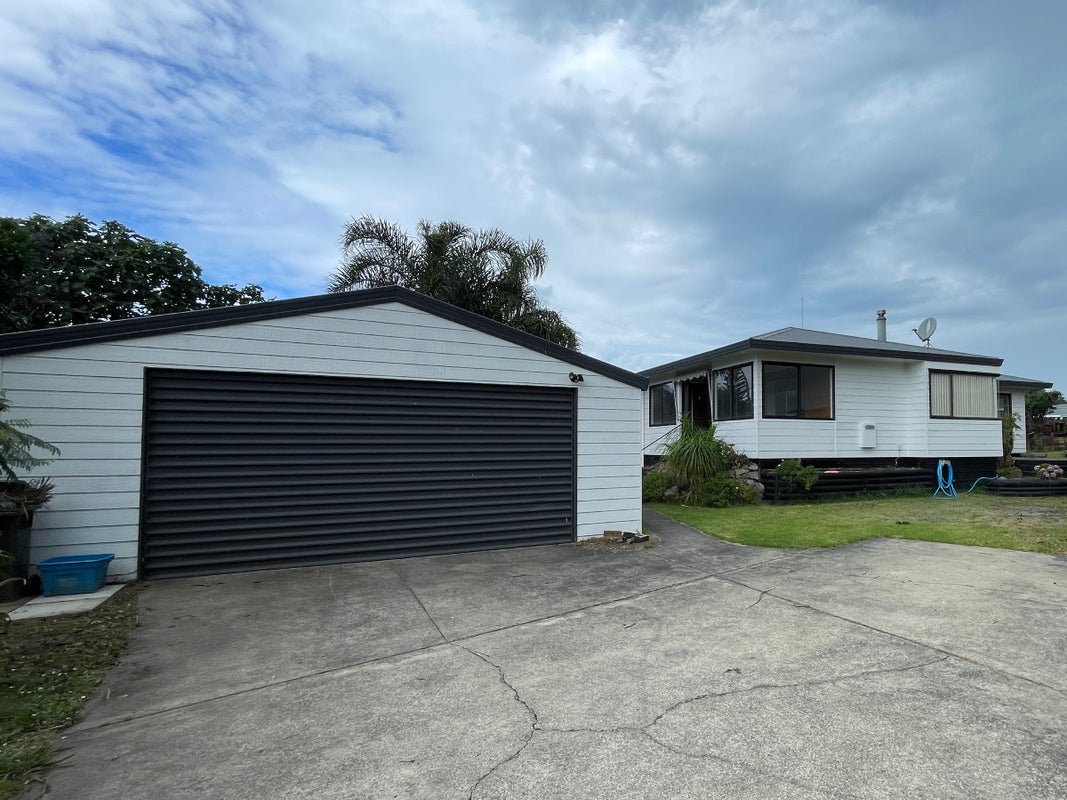 33 Fishermans Drive, Coastlands, Whakatane - Carousel 1