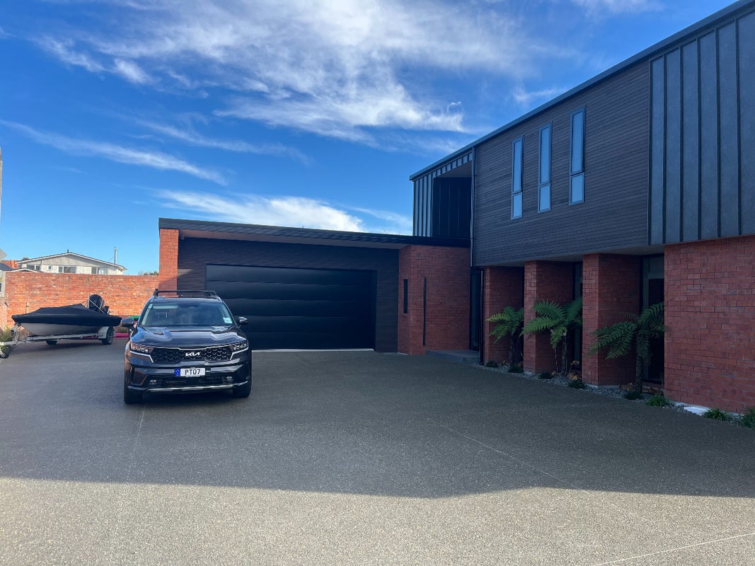 1-4/35 Trafalgar Street, Maori Hill, Timaru - Carousel 1