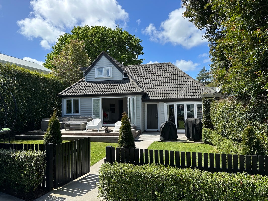 26B Haast Street, Remuera, Auckland - Carousel 1