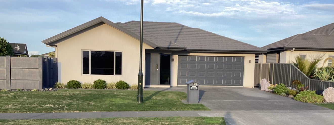 16 Orotu Drive, Poraiti, Napier - Carousel 1
