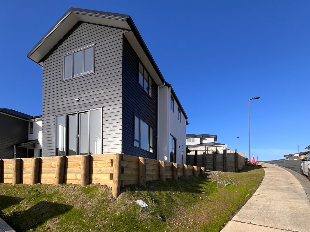 25A Boeing Way, Newlands, Wellington - Carousel 1