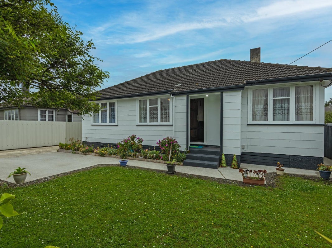 21 Carlisle Street, Milson, Palmerston North - Carousel 1