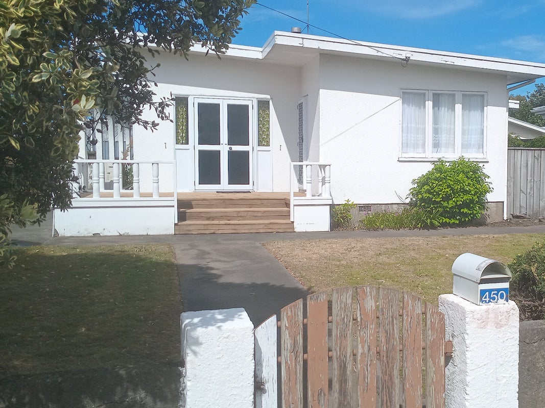 2 Ladywood Road, BAY VIEW, NAPIER - Carousel 1