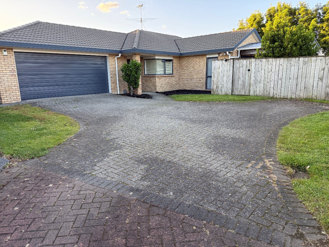 70 Sheriff Place, Randwick Park, Auckland - Carousel 1