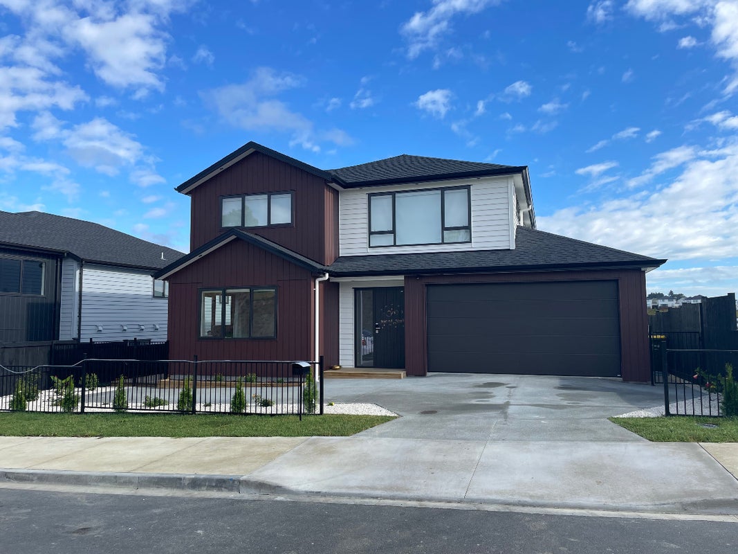 30 Pekanga Road, Orewa, Orewa - Carousel 1