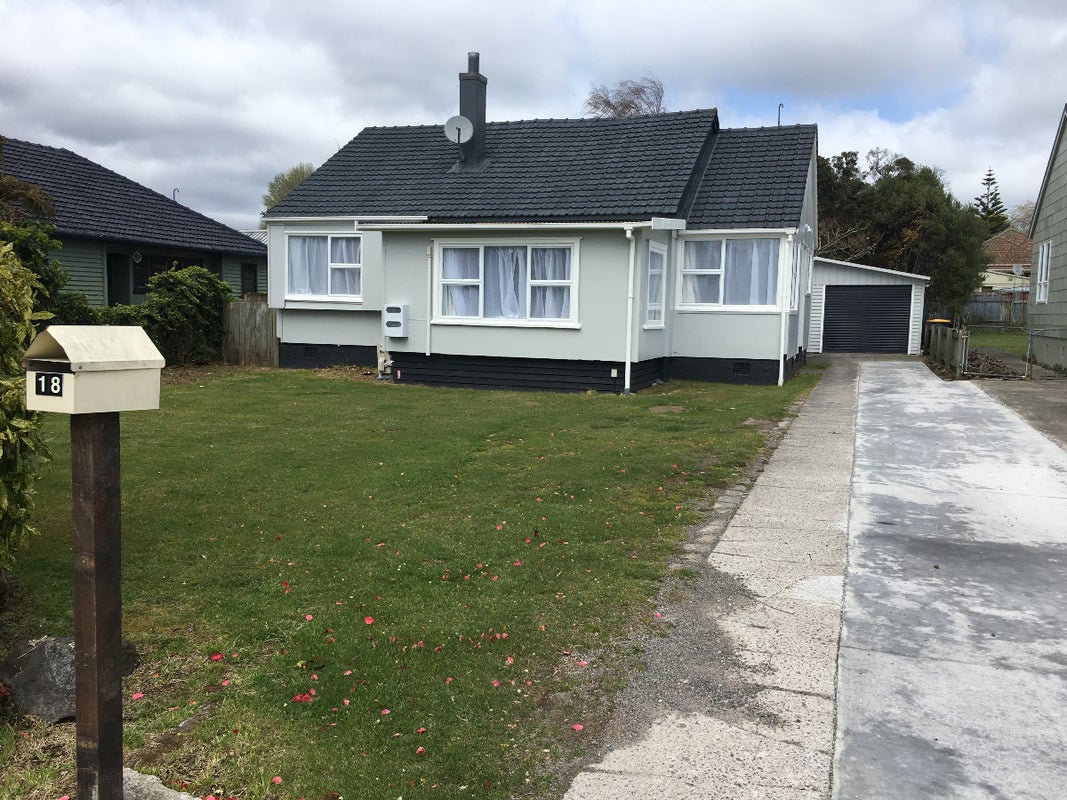 18 Clinkard Avenue, Glenholme, Rotorua - Carousel 1