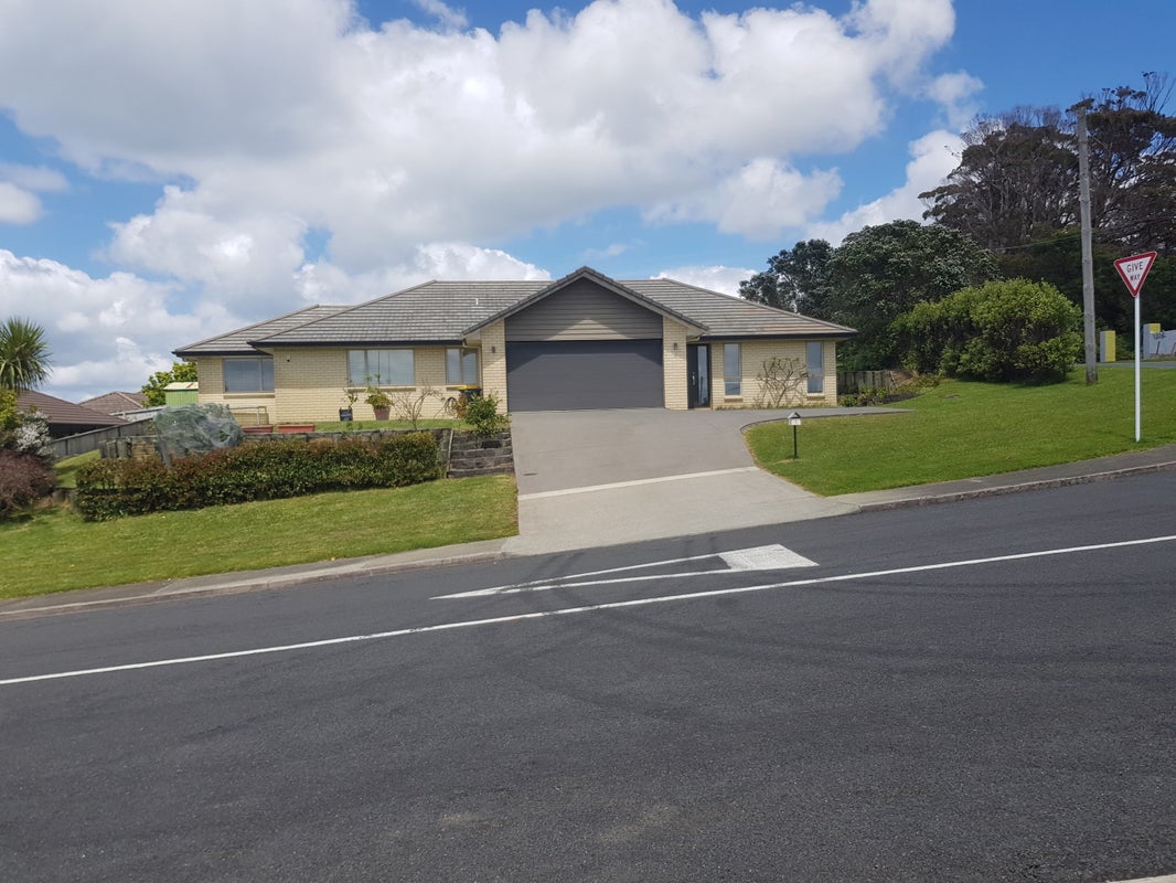 1 Mariner Drive, Gulf Harbour, Whangaparaoa - Carousel 1