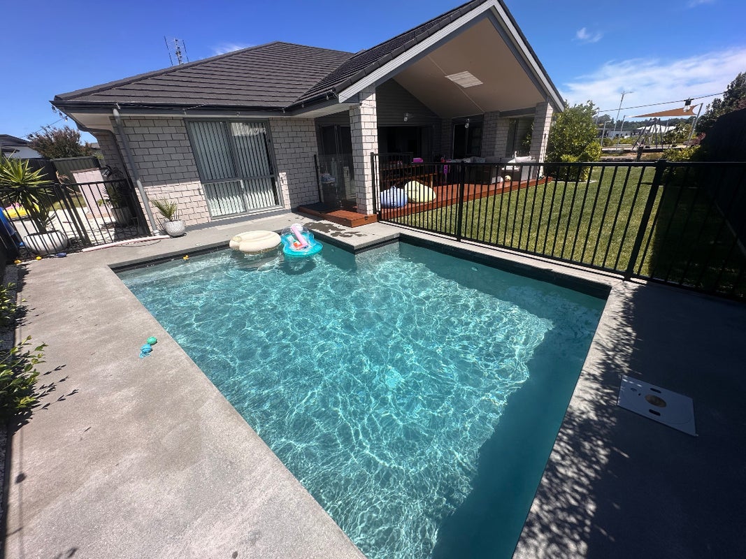 9 Matepu Crescent, Pyes Pa, Tauranga - Carousel 1