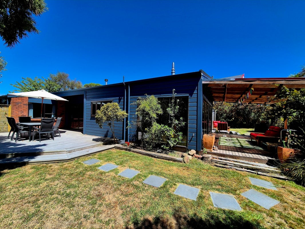 25 Miro Road, Raumati South, Paraparaumu - Carousel 1