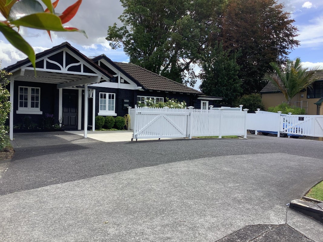 65A Pah Road, Epsom, Auckland - Carousel 1