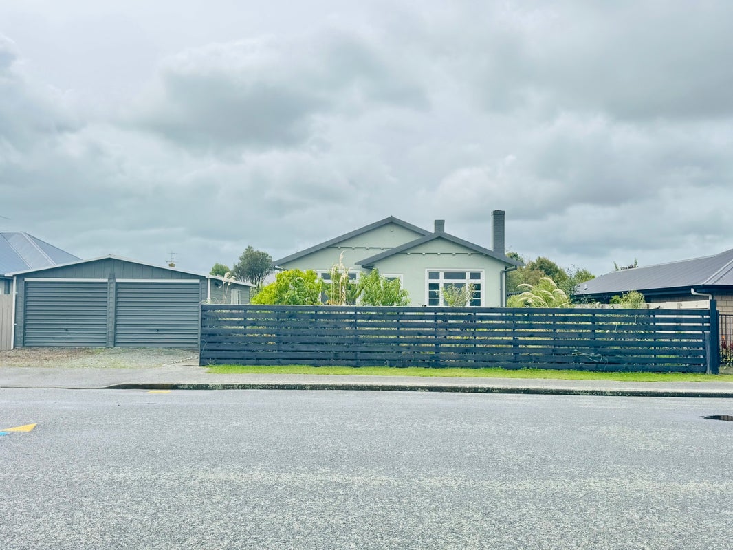 16 Walshs Road, Allenton, Ashburton - Carousel 1