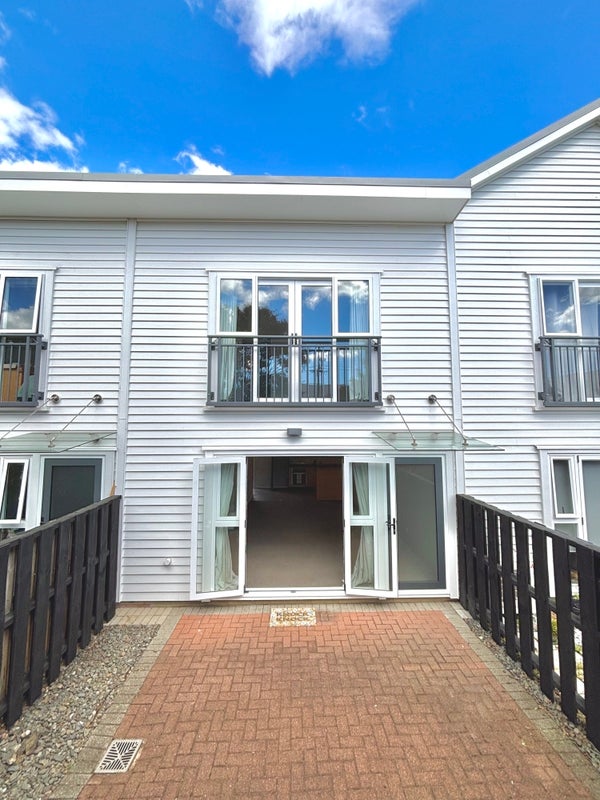 95B Mays Road, Onehunga, Auckland - Carousel 1