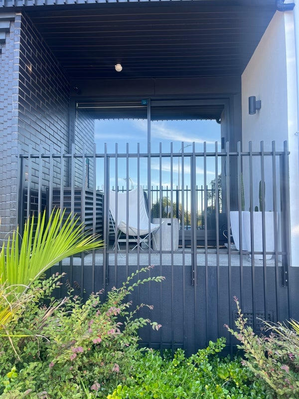 102/1028 Great North Road, Point Chevalier, Auckland - Carousel 1
