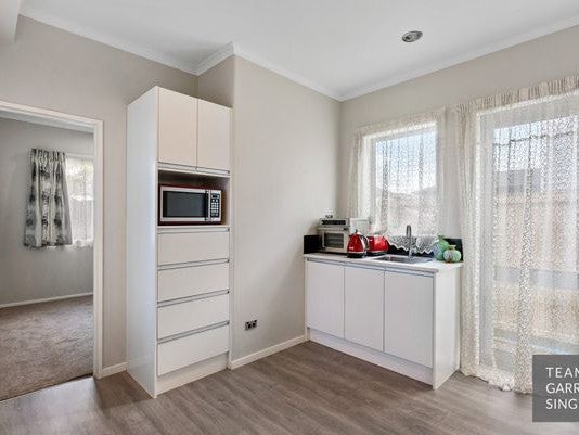 16 Carrickdawson Drive, Flat Bush, Auckland - Carousel 1