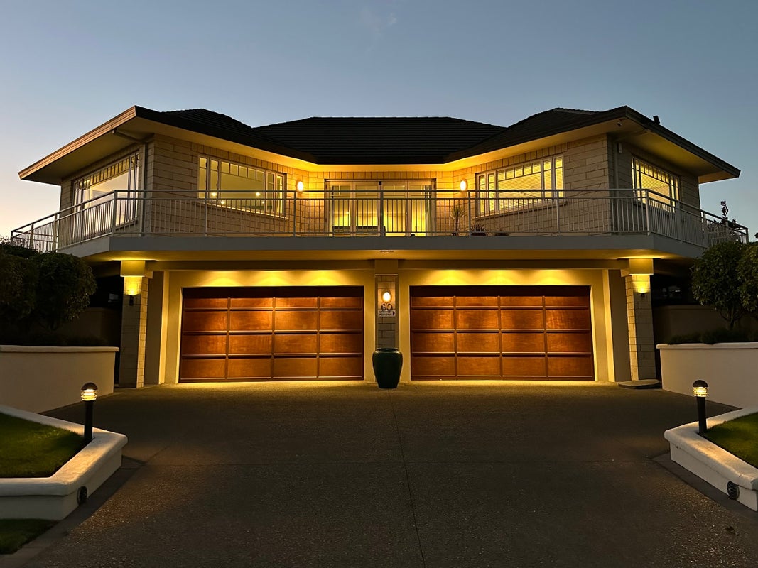 90 Harvey Street, Waipahihi, Taupo - Carousel 1