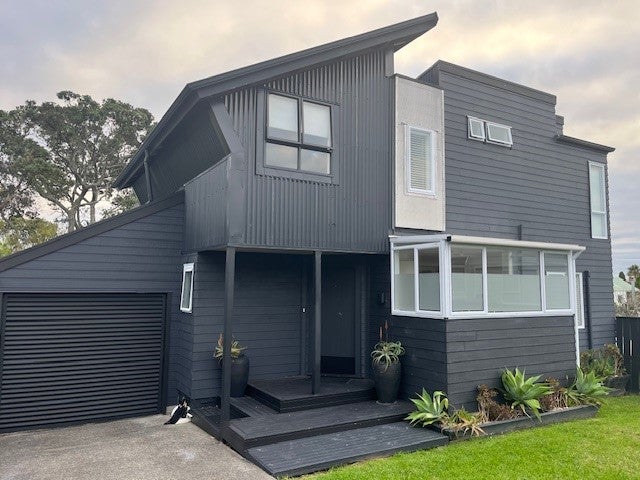 29A Fraser Road, Narrow Neck, Auckland - Carousel 1