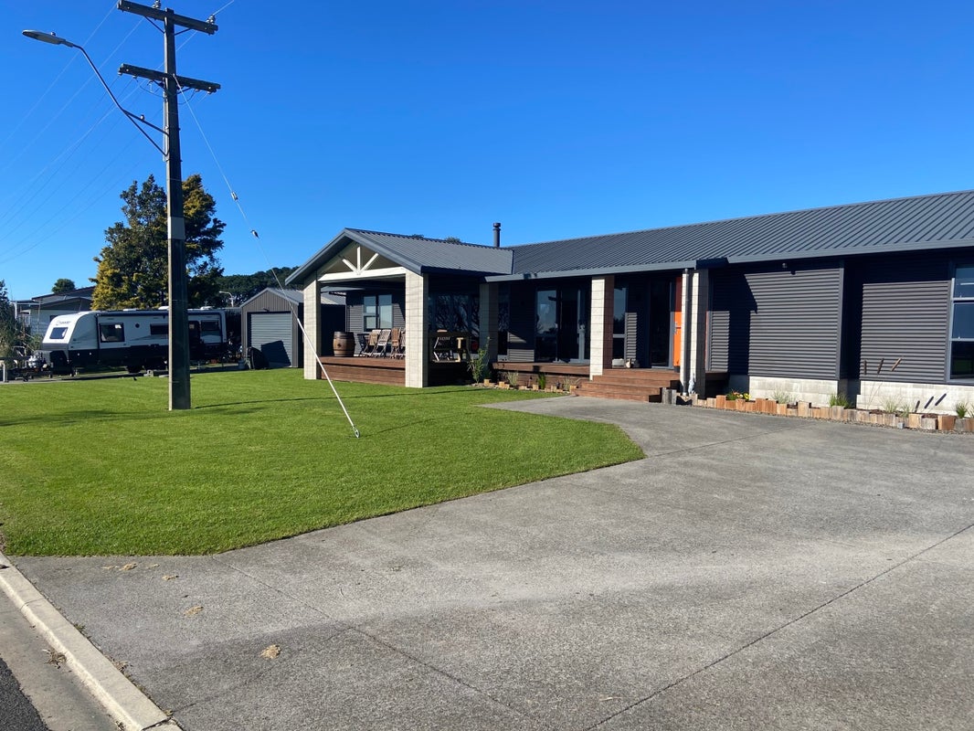 11 Division Street, Matata, Whakatane - Carousel 1