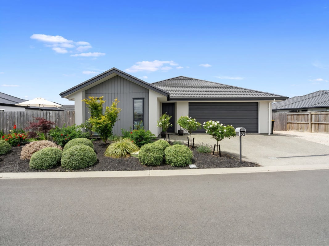 8 Midlane Crescent, Appleby, Richmond - Carousel 1