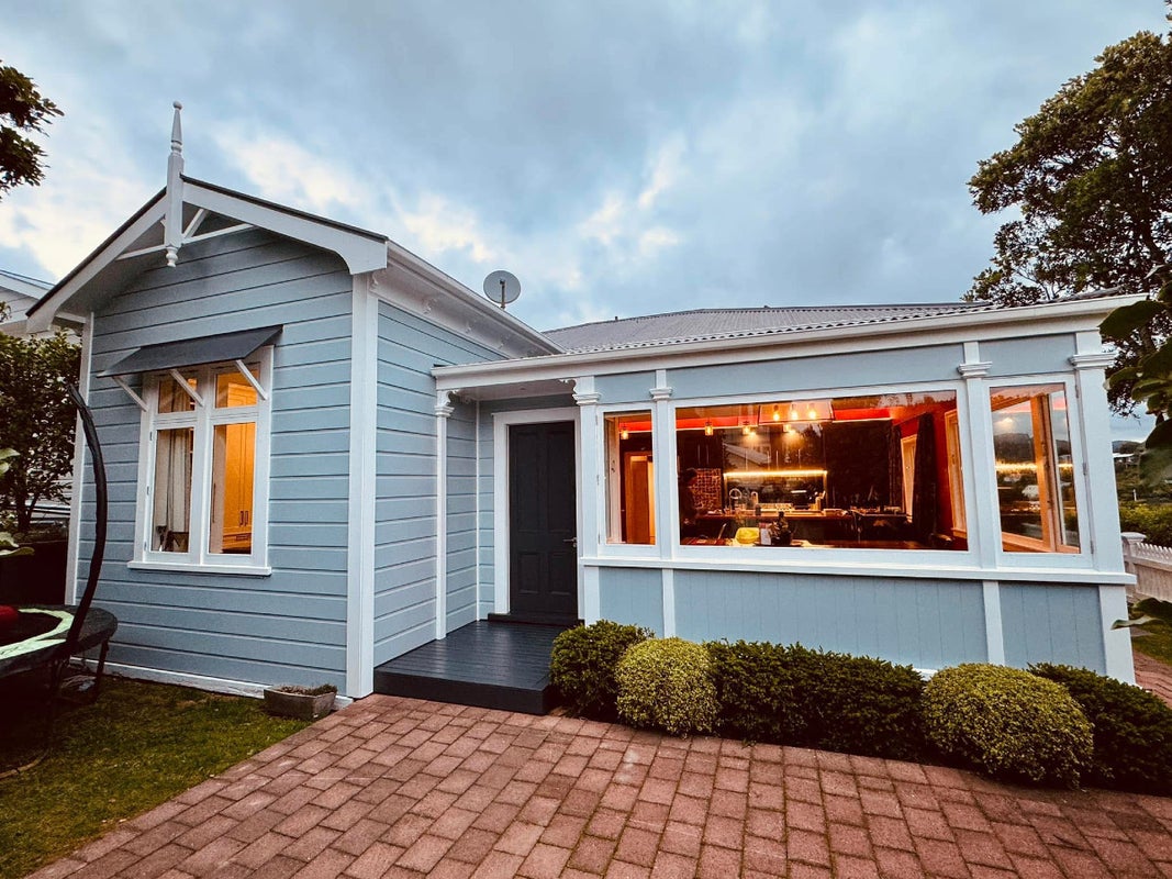67 Harbour View Road, Northland, Wellington - Carousel 1
