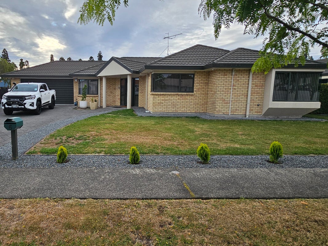 6 Hastings Place, Hamilton Lake, Hamilton - Carousel 1