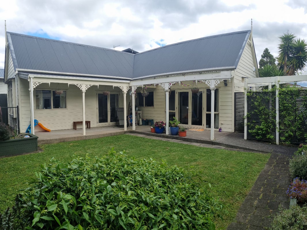 7A Garelja Road, Henderson, Auckland - Carousel 1