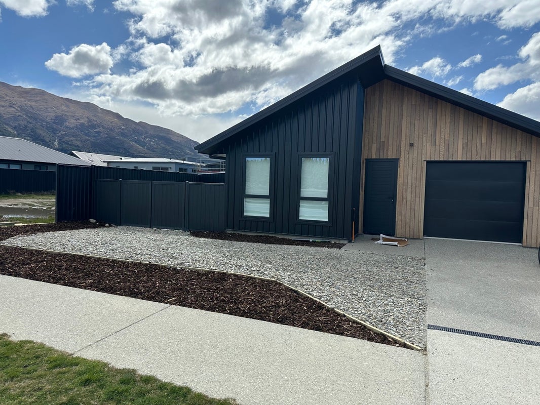 112 Burdon Loop, LAKE HAWEA - Carousel 1