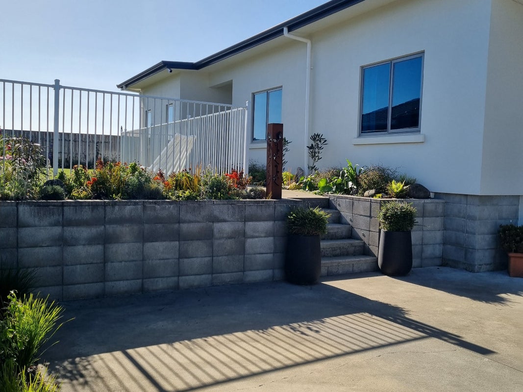 14 Magnolia Crescent, Tawhero, Whanganui - Carousel 1