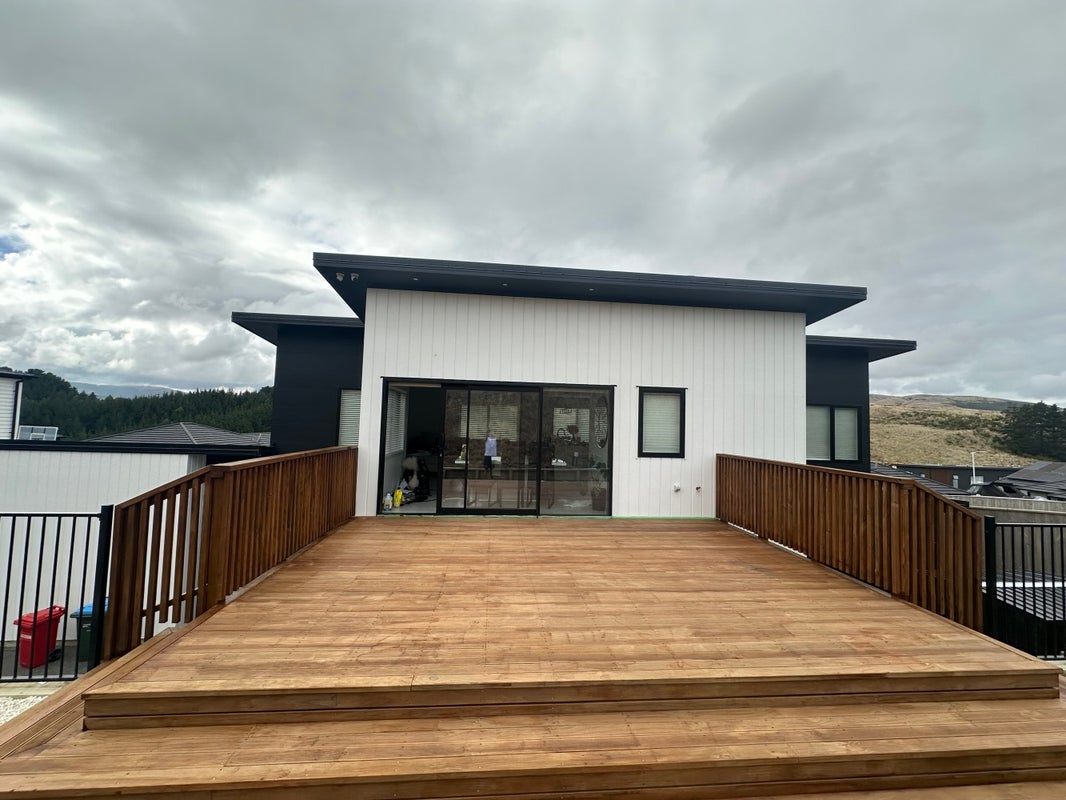 44 Schooner Drive, Whitby, Porirua - Carousel 1