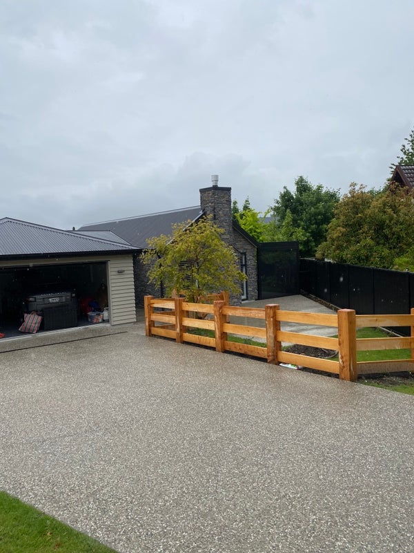 16 Ritchie Street, Arrowtown, Arrowtown - Carousel 1