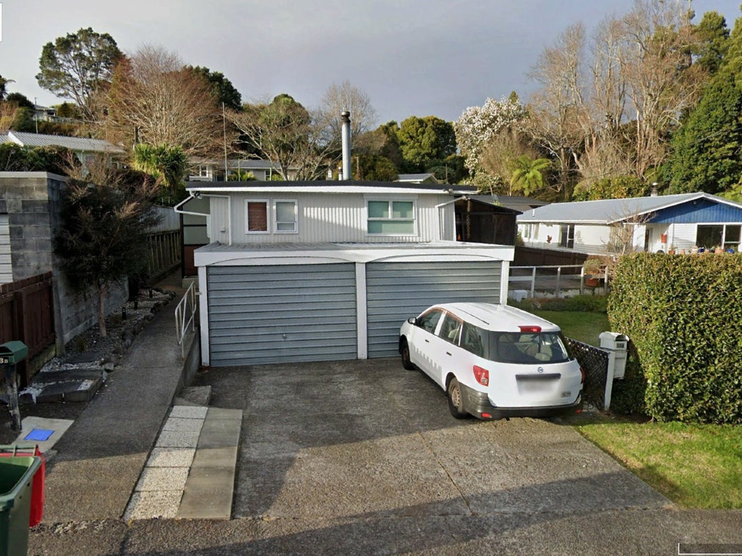 1/33 Parsons Street, Vogeltown, New Plymouth - Carousel 1