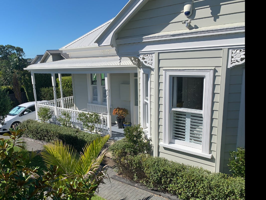 1 Mountain View Road, Morningside, Auckland - Carousel 1
