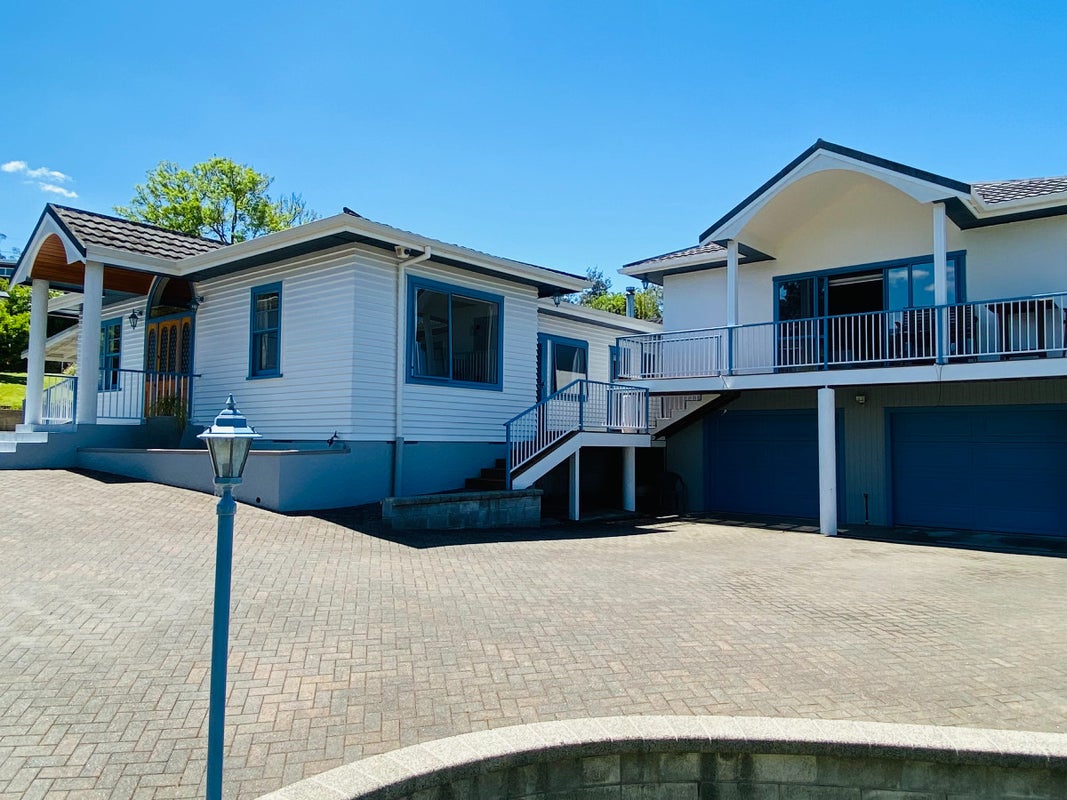 180 Ballance Street, Whataupoko, Gisborne - Carousel 1