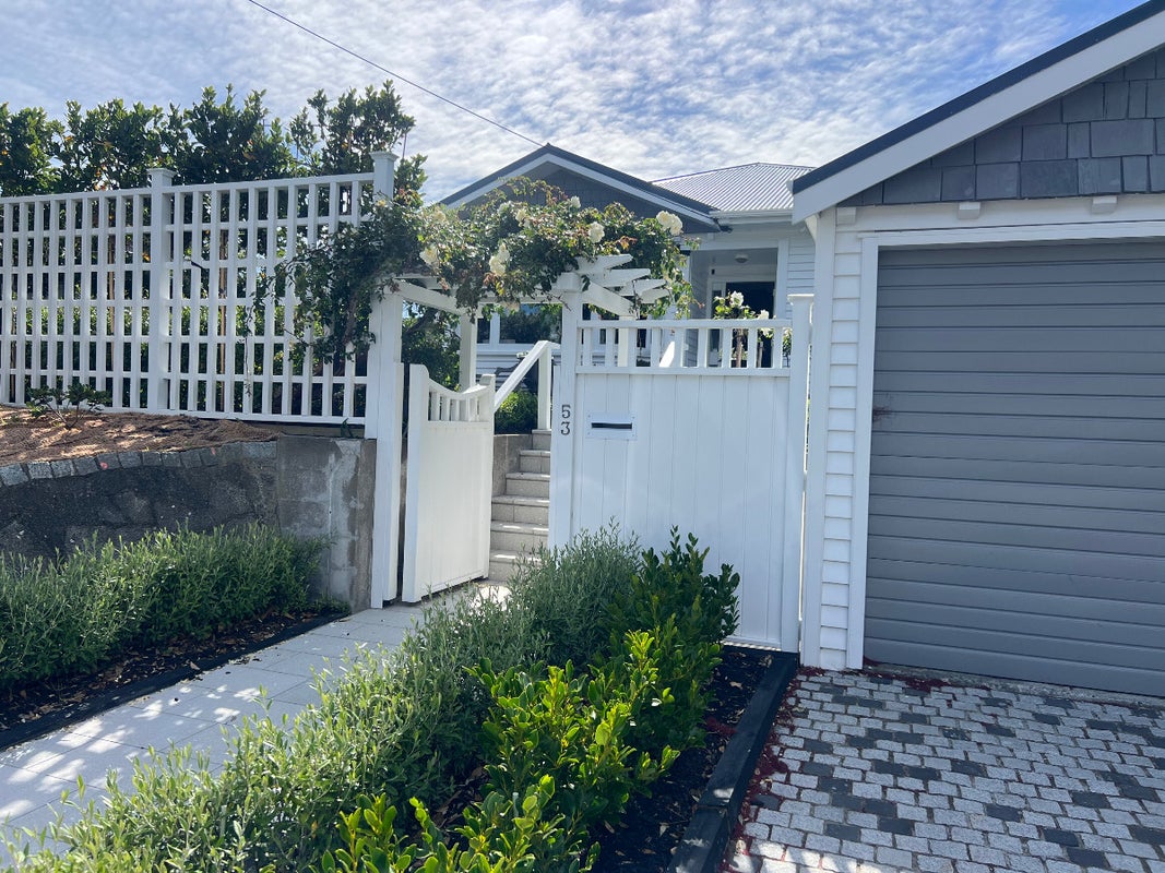 53 Hector Street, Seatoun, Wellington - Carousel 1