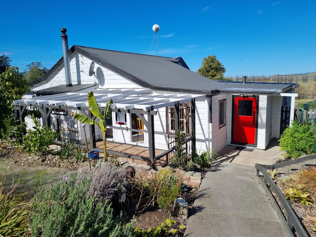 1533 Matawai Road, Ormond - Carousel 1
